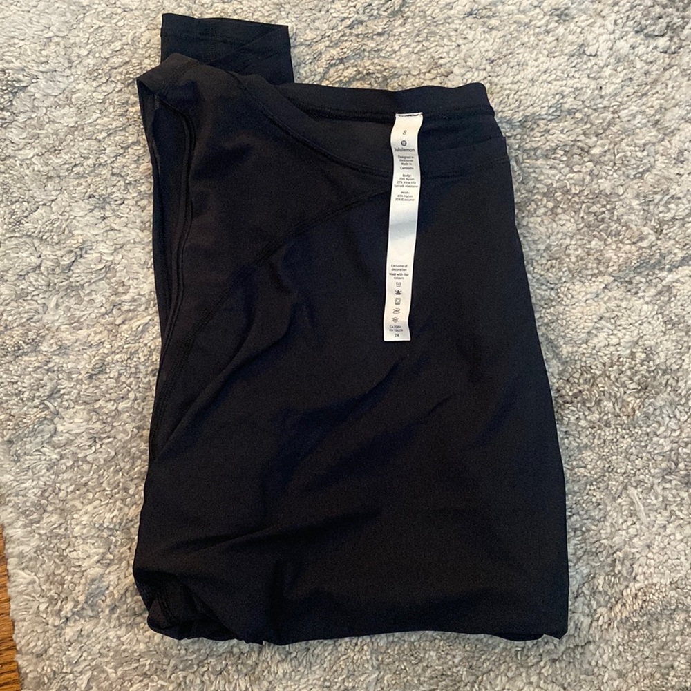 Lululemon loose fitting tank top size 8!